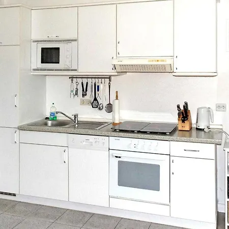 Apartman 1 Bedroom Cozy In Sellin Ostseebad Sellin