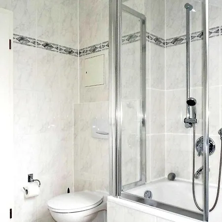 Apartman 1 Bedroom Cozy In Sellin Ostseebad *